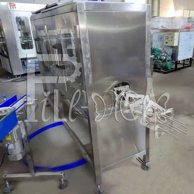Lo SpA 1500BPH ha carbonatato la macchina di rifornimento della bevanda, linea di produzione gassosa della bevanda