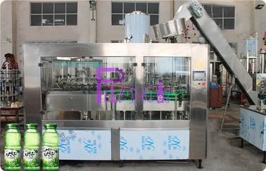 La polpa Juice Filling Machine Glass Bottle dell'aloe 20000BPH ha carbonatato la linea di riempimento 3 della bevanda in 1