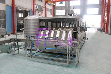 900BPH automatico macchina di rifornimento dell'acqua da 5 galloni con le linee tipo della pompa 6 di Nanfang
