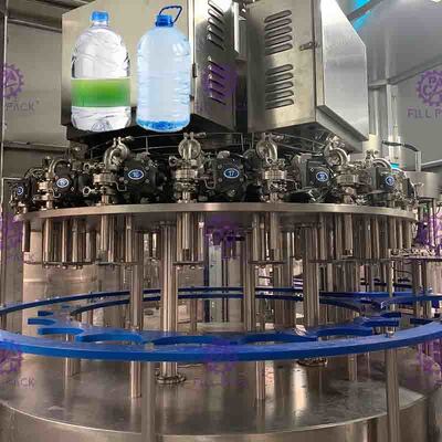 6 acqua potabile lineare delle teste 600BPH che imbottiglia il touch screen di Mchine con la capsulatrice