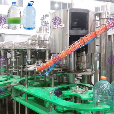24 pressioni di normale di grande capacità dello stabilimento di imbottigliamento dell'acqua potabile delle teste