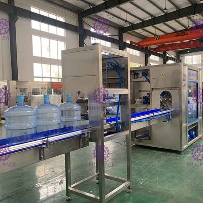 Macchina di rifornimento automatica dell'acqua da 5 galloni 200BPH per acqua potabile