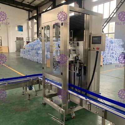 sistema di riempimento tre da 5 galloni 200BPH del barilotto lineare dell'acqua in una struttura