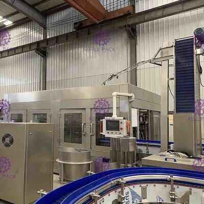 tappatrice di riempimento imbottigliante di lavaggio in-1 dell'attrezzatura 3 della bibita automatica 15Kw