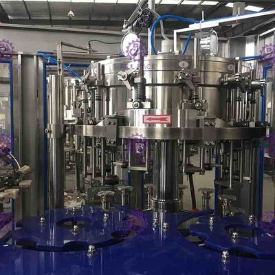 Vetro di plastica 3 dell'ANIMALE DOMESTICO in 1 macchina/attrezzatura/linea/impianto/sistema Monobloc di imbottigliamento del vino dell'acqua frizzante