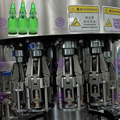 3 in 1 bottiglia di vetro Monobloc di riempimento della tappatrice della bevanda gassosa con il cappuccio di alluminio