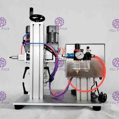 Tappatrice pneumatica da tavolino automatica della vite dei semi per la bottiglia della plastica dello spruzzo
