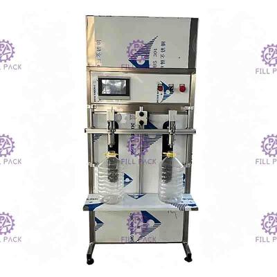 Acqua minerale di plastica automatica delle bottiglie di Juice Filling Machine Linear Liquid dei semi