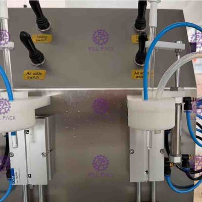 2 teste possono riempire l'attrezzatura per macchine gassate semiautomatiche 330ML 90mm