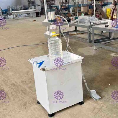 Macchina imballatrice della bottiglia pneumatica automatica dei semi per i barilotti che premono i cappucci
