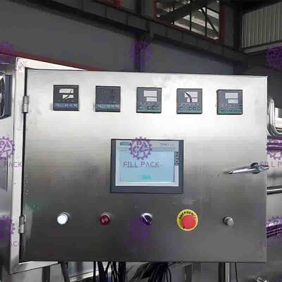 Industria delle bevande di raffreddamento del sistema dello sterilizzatore del succo della macchina imballatrice della bottiglia della bevanda di riempimento a caldo