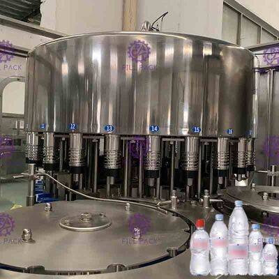3 in 1 risciacquare di plastica della bottiglia della tappatrice 10000BPH del materiale da otturazione dell'acqua minerale di Monoblock