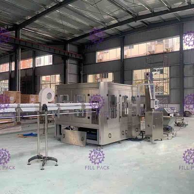 Lo SpA controlla la linea di produzione dell'acqua, macchina di rifornimento di plastica di Monoblock della bottiglia 15000BPH