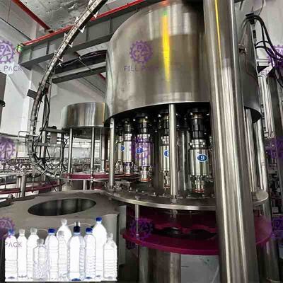 macchina di rifornimento dell'acqua di bottiglia 25000BPH con Siemens SpA e due pezzi della costruzione