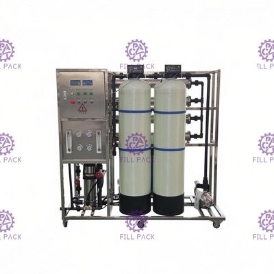 macchina di rifornimento chiusa piena della bustina dell'acqua 500ml rapidamente aperta con sterilizzatore uv