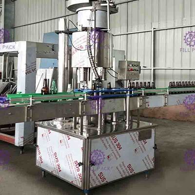 Frutta Juice Beverage Hot Filling Machine di 1500BPH 0-2L per tirata Ring Cap della bottiglia di vetro