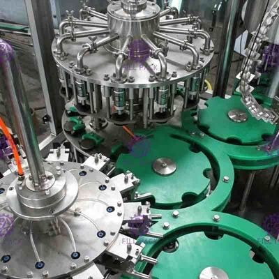 linea di riempimento 5000BPH del riempitore 3-In-1 della bevanda elettrica liquida asettica dell'attrezzatura
