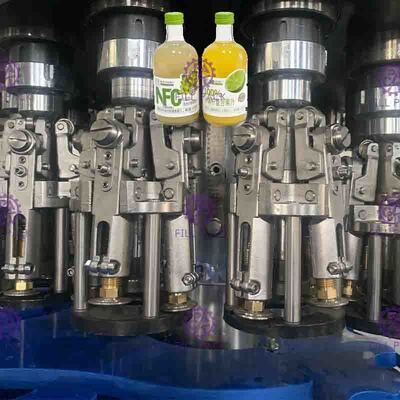 0.3L Juice Filling Machine concentrato di grande viscosità, tappatrice automatica