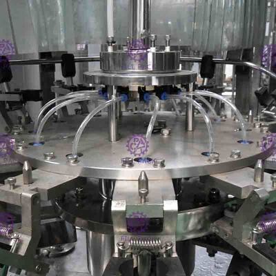 in pieno macchina di rifornimento non automatica della bevanda del succo del gas 4.2Kw per la bottiglia di vetro