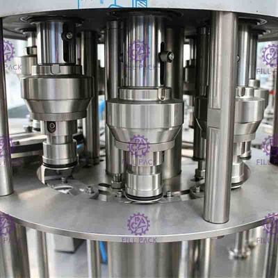 4 in 1 controllo liquido della macchina SpA del riempitore della bottiglia di plastica con il touch screen
