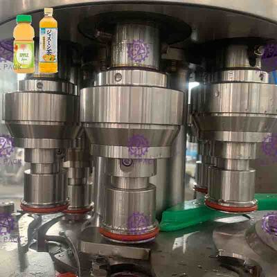 La plastica della macchina di rifornimento del succo della polpa di capacità elevata imbottiglia il controllo di SpA