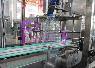L'imbottigliamento multifunzionale dell'acqua potabile di 8 teste pianta 800BPH per la bottiglia 5L