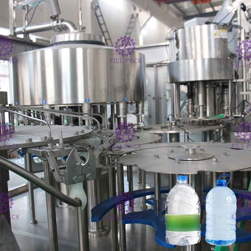 Macchina di rifornimento in bottiglia dell'acqua potabile di capacità elevata per il creatore dell'acqua in bottiglia