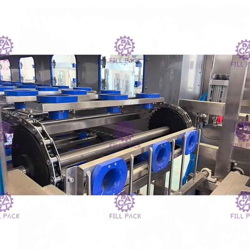 Macchina di rifornimento automatica dell'acqua da 5 galloni 450BPH con il touch screen imbottigliatrice dell'acqua da 5 galloni