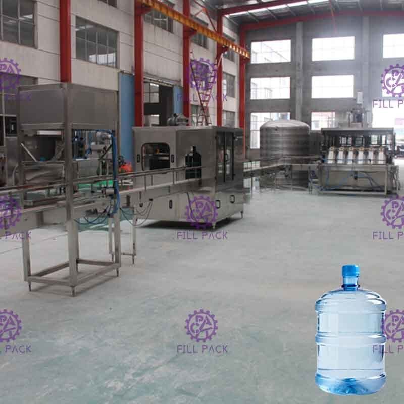 Tipo di coperchiamento riempitore della cinghia della bottiglia di vino con il materiale da otturazione livellato del sollevatore del cappuccio controllato