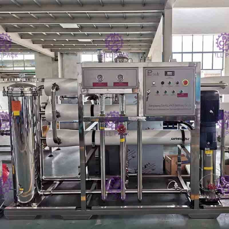 Sistema di depurazione delle acque minerale di filtrazione dello sterilizzatore UV con i serbatoi dell'acqua dell'acciaio inossidabile