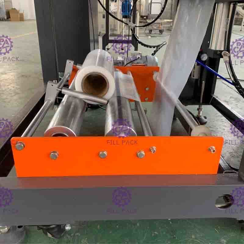 La L scrive il controllo a macchina della macchina imballatrice SpA degli strizzacervelli per la linea di produzione automatica